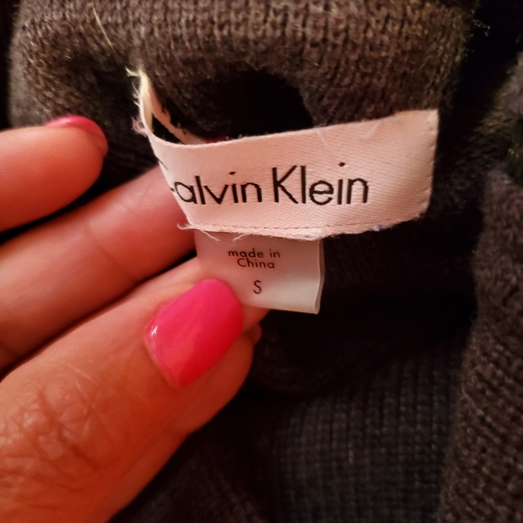 #589 Calvin Klein short sleeve sweater dress - Picture 6 of 6